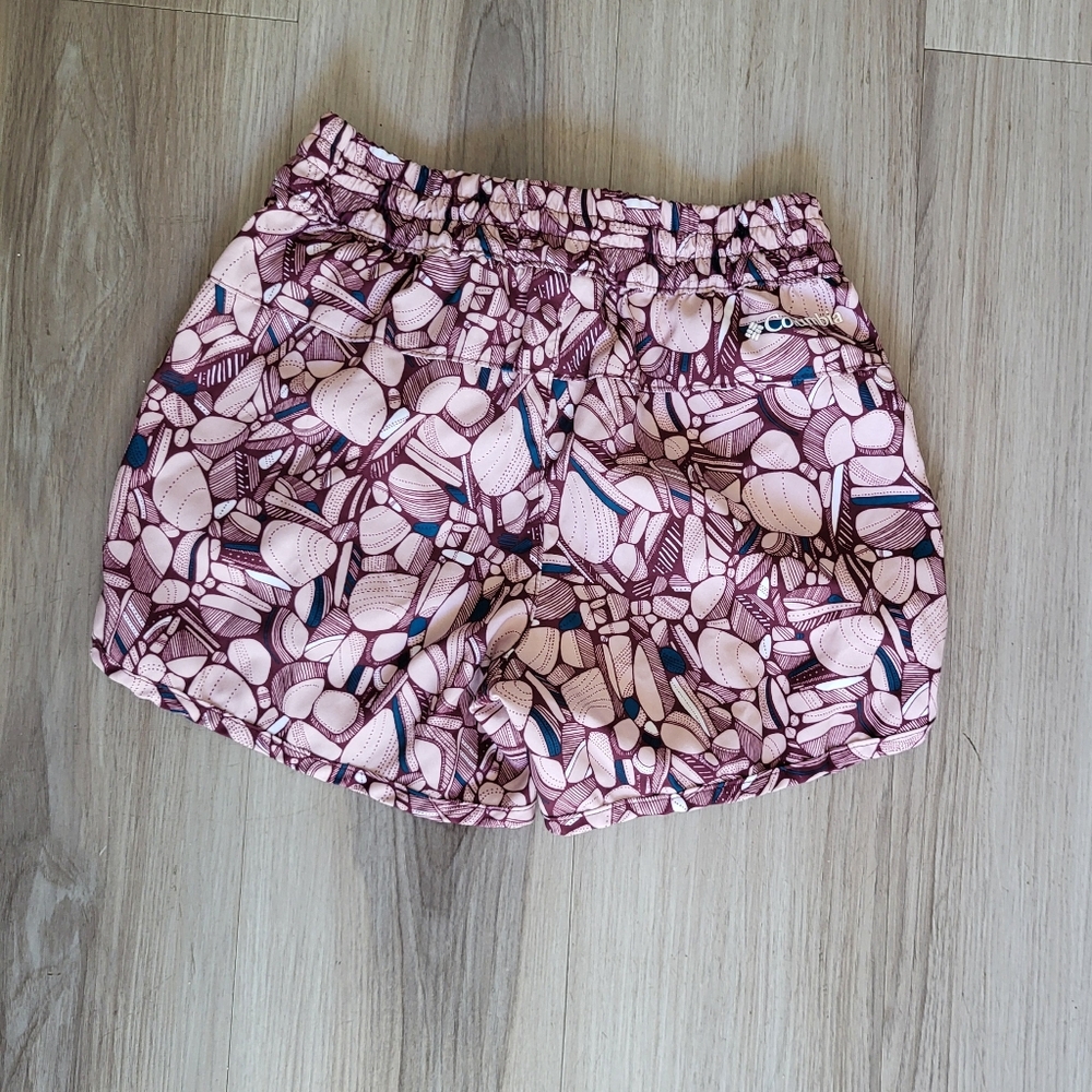Stylish Pink Patterned Girls Shorts - Picture 4 of 6